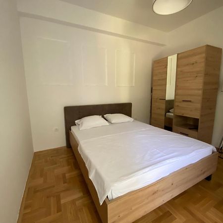 Apartman A&M Tivat Eksteriør billede